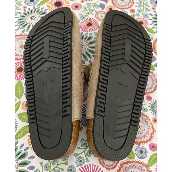 Tan Suede Clogs - Picture 4 of 4